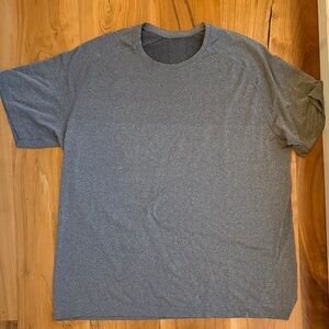 lululemon athletica Men's Heathered Gray Tee